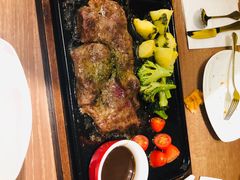 -必胜客(WOW中央公园店)