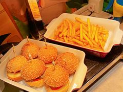 -咖啡苑自助餐厅·中国大饭店