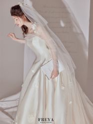 -台湾蔡美月婚纱租赁