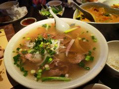 -大头虾越式风味餐厅(光明广场店)