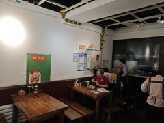 -丽虹云南过桥米线(兴工街店)