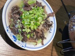 -肖四女乐山跷脚牛肉(南汇大学城生活广场店)
