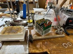 -十八字金·银饰·拼豆·开蚌DIY(魏公芳华里店)