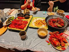 -肥肥虾庄·金牌油焖大虾(杨园滨江时代walk店)