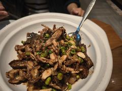 -黄泥岗·地道湖北菜(奥特莱斯店)