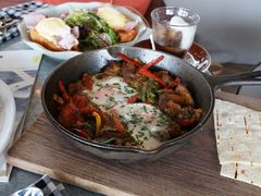 -ROAST coffee & eatery