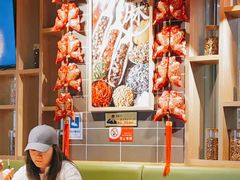 大堂-风光老灶麻辣香锅(大成路翠微百货店)