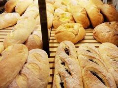 面包柜-喜茶(广州北京路惠福东店)