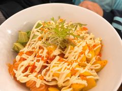 三文鱼牛油果拌饭-小银家日式简餐(中信丹阳花园店)