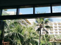 -亚龙湾喜来登·美景台大堂吧