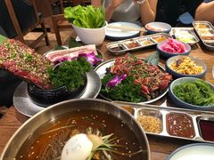 -明洞阿姨·韩式酱蟹烤肉·创意料理(三元桥店)