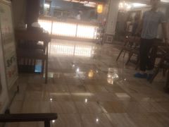 -汤泉良子.足疗按摩.SPA(中关村店)