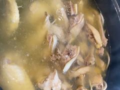 -东椰·海南椰子鸡火锅(朝阳门店)