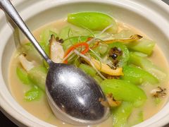 鲍鱼爱上丝瓜-佬太公海鸭·海鲜大排档(上海总店)