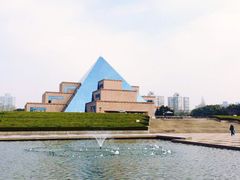 -上海市龙华烈士陵园