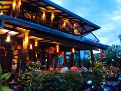 -Dash Teak House