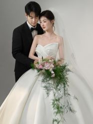 -雅云婚纱摄影工作室旗舰店