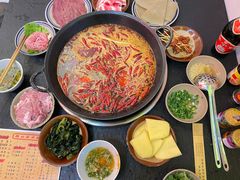 -四小区火锅·巷子里的重庆火锅(花照壁店)
