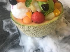 -莓园冰淇淋店