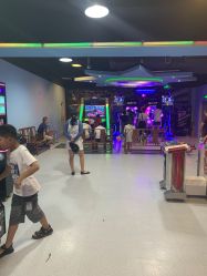 -蹦蹦乐园(南桥百联店)