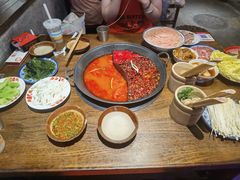 -萍姐火锅·公路夜市(武汉首店)