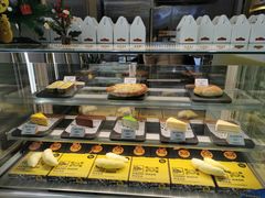 面包甜点陈列柜-猫王榴莲世家(三里屯SOHO商场店)