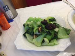 -渔中舟海鲜大排档(普陀沈家门店)