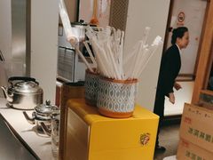 -三人行骨头王火锅(长寿店)