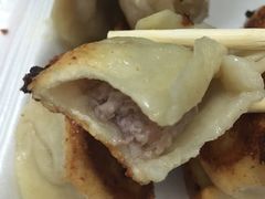 -黄阿姨锅贴大王(万航渡路店)