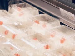 -红宝石·鲜奶小方·海派西点房(莘庄龙之梦店)