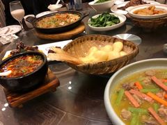 -万重锦·人文川菜馆(骡马市店)