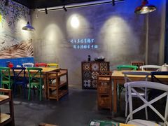 大堂-小小河边鱼(天润城店)