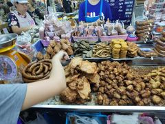 -瓦洛洛传统市场