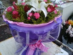 -万卉源鲜花店(百尚生活广场店)