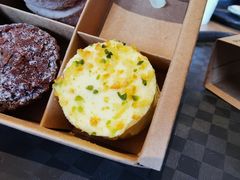 -星巴克臻选(莘庄仲盛店)