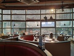 -蜜桃餐厅·伴山(湖滨商业街店)