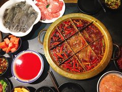-沸炉重庆老火锅(军事博物馆店)