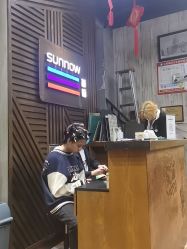 -首脑美发沙龙