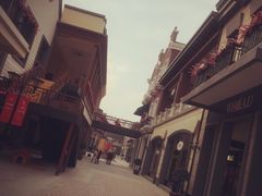 -王府井奥莱临潼小镇(临潼店)