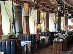 -八府香鸭·啫啫煲(华山路店)