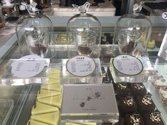 -UNI UNI(环亚凯瑟琳店)