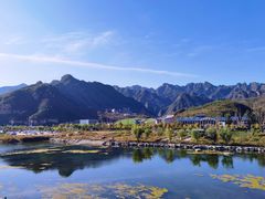 -百里峡七彩艺术小镇