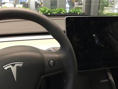 -TESLA 特斯拉(广州天环广场体验店)