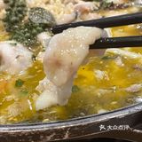 两个女生要了四份素菜一份 一份土豆粉 一份葱油饼
