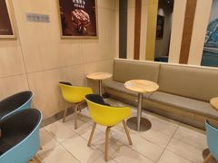 用餐区-DQ·蛋糕·冰淇淋(包河万达店)