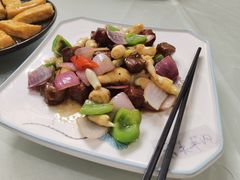 藕尖炒牛肉粒-品香菜馆(旗峰路中侨大厦店)