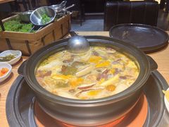-一朵菌·野生菌探索家火锅(南亚店)