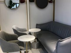 -Fridi Patisserie Cafe