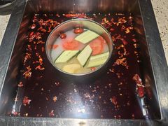 -二荆条·蜀鲜汇城市森林火锅