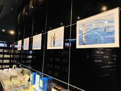 -钟书阁(松江泰晤士小镇店)